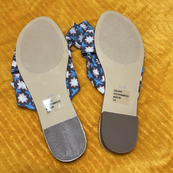 Loft Bow-Tie Floral Print Slip-On Sandals Size 9.5 NWT - Picture 4 of 6
